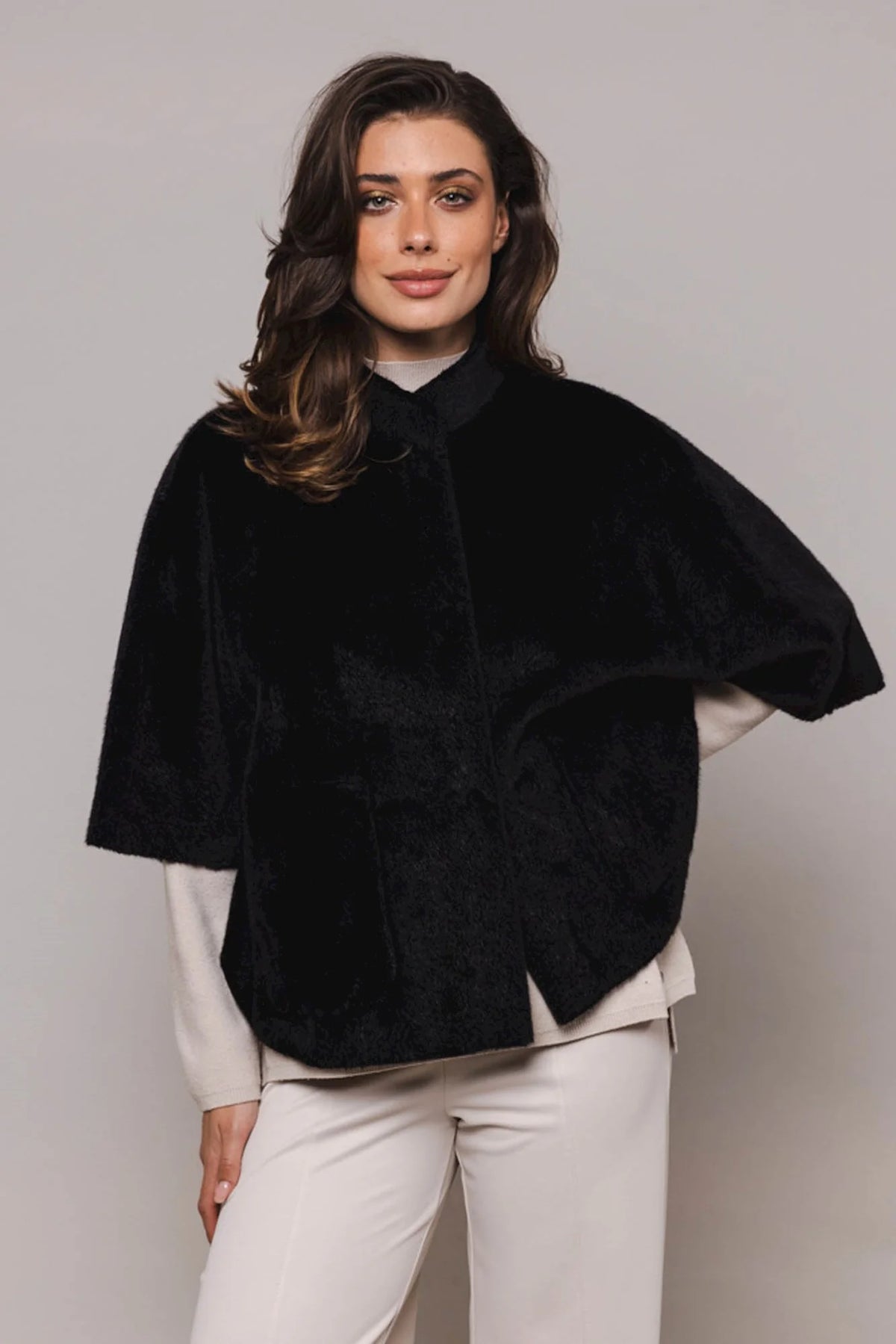 Dewi Faux Fur Cape