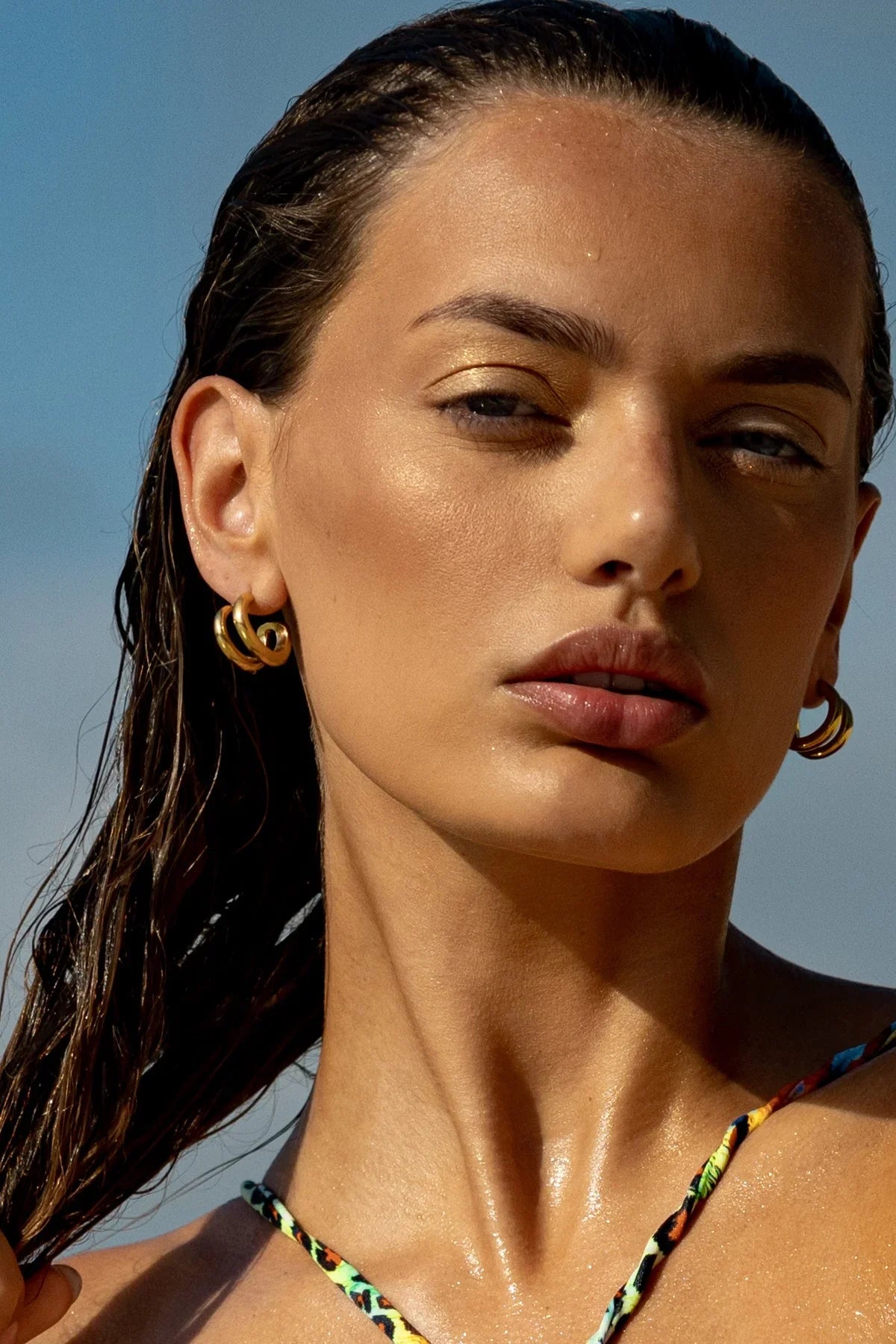 Sahira Gisela Double Hoop