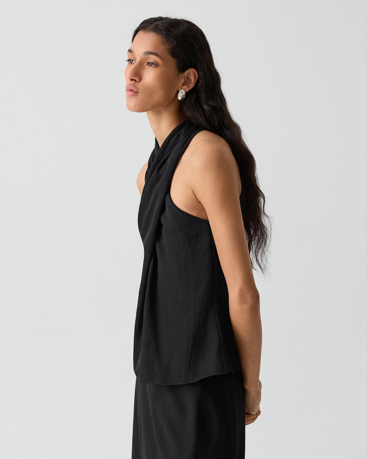 Theory Twisted Halter Top in Washed Twill - Black