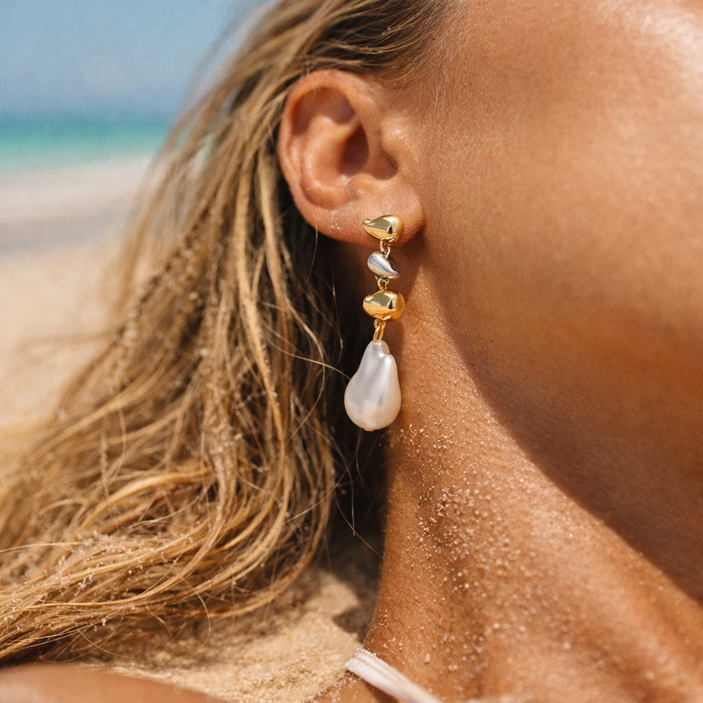 Sahira River Two Tone Pearl Earring