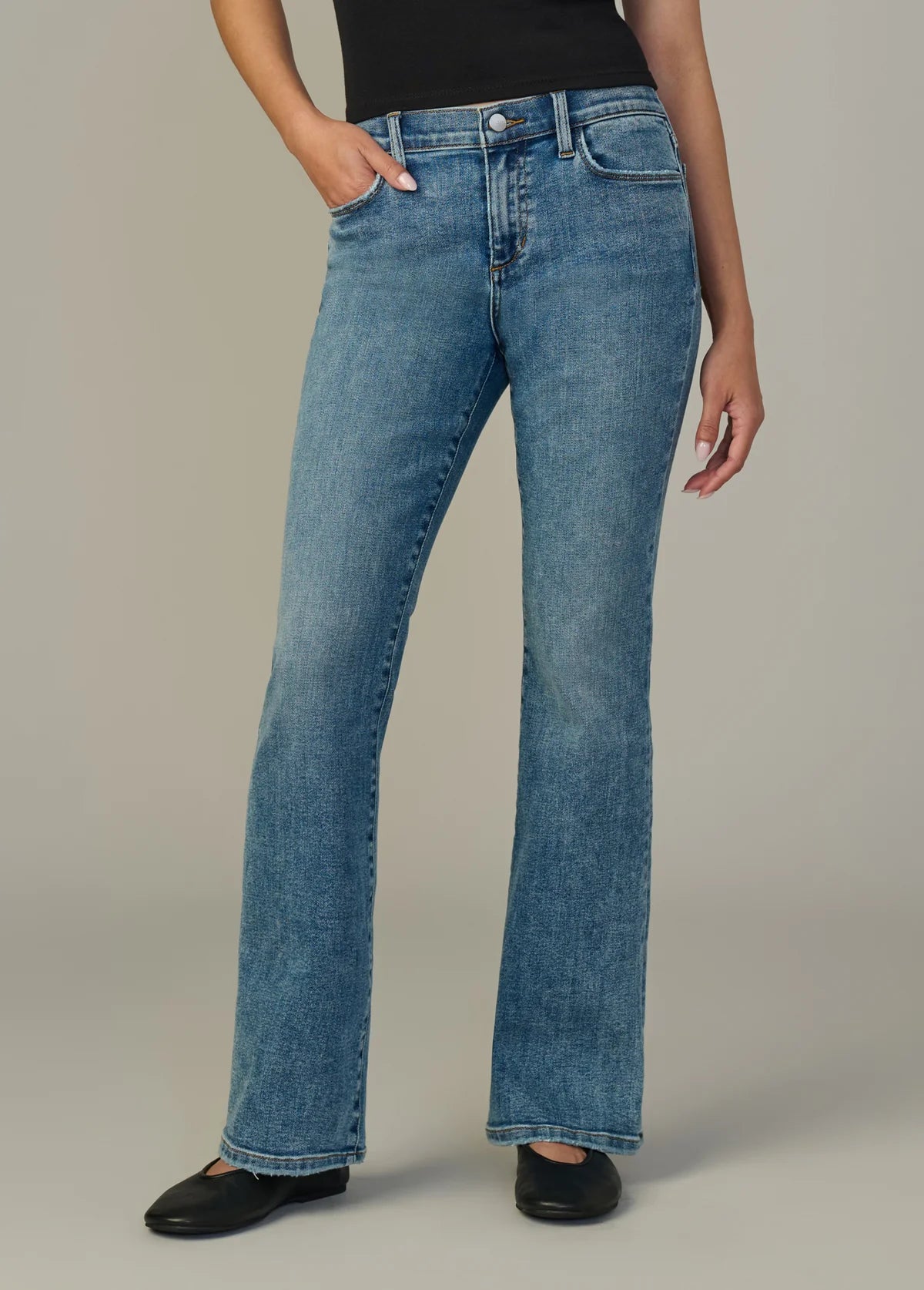 Joe's Jeans The Provocateur Petite Bootcut - Fixated