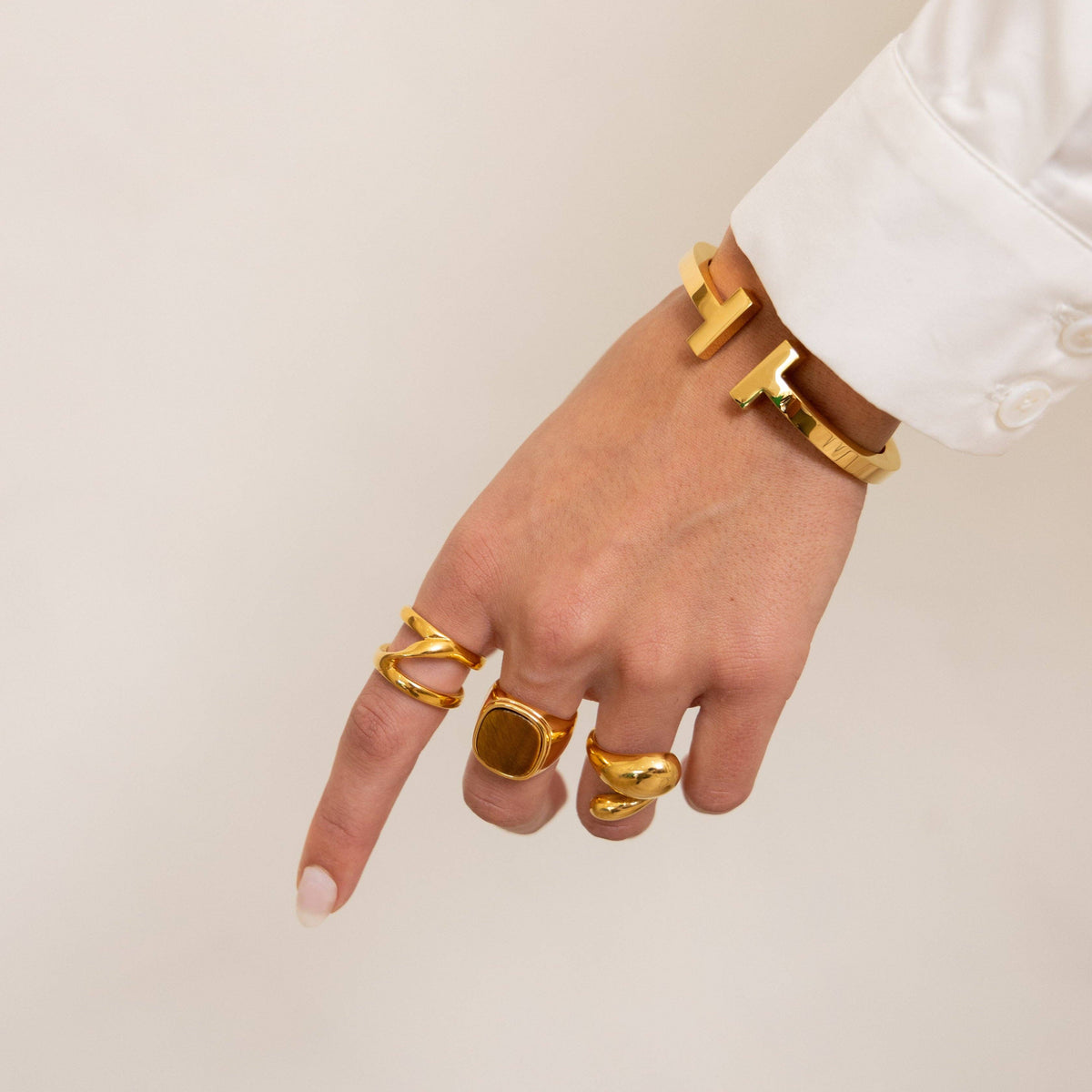 Sahira Tiger Eye Statement Ring