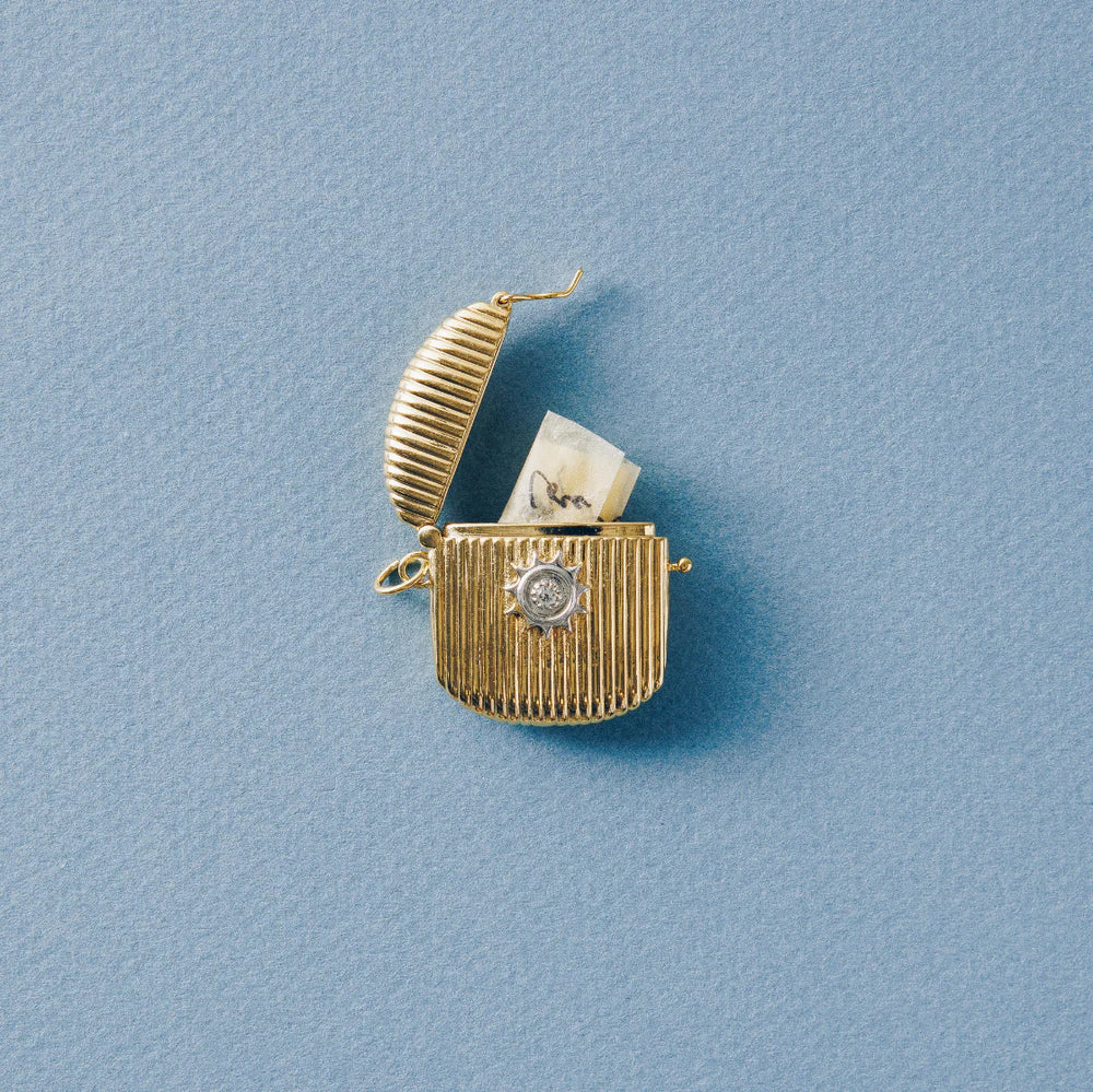 Hart Ribbed Vesta Case Necklace & Belcher Chain