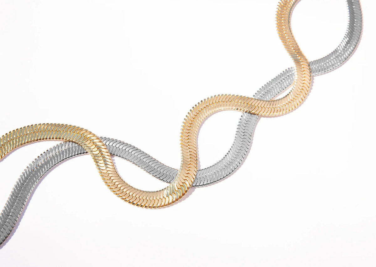 Marlyn Schiff Herringbone Chain Necklace - Silver