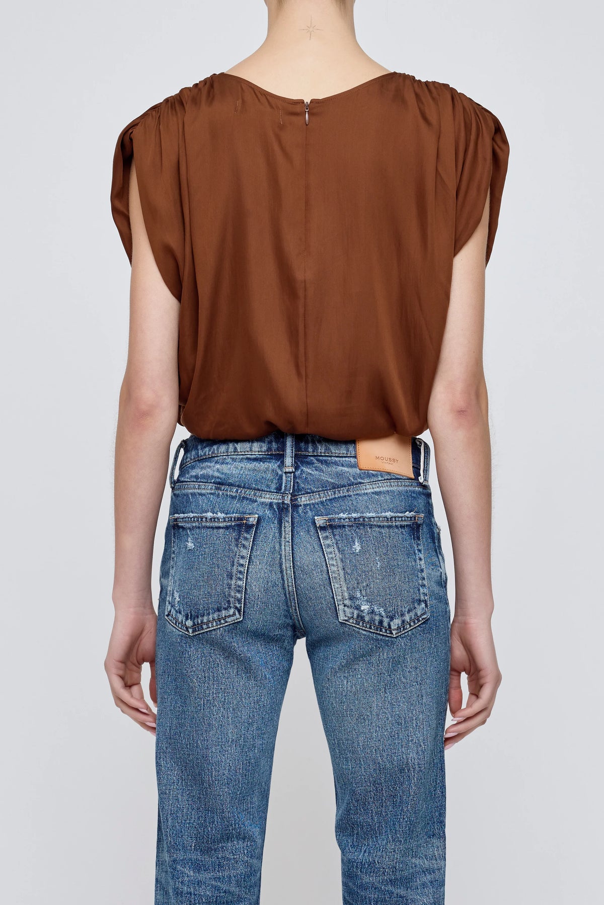 Moussy Vintage Satin Shell Cap Top