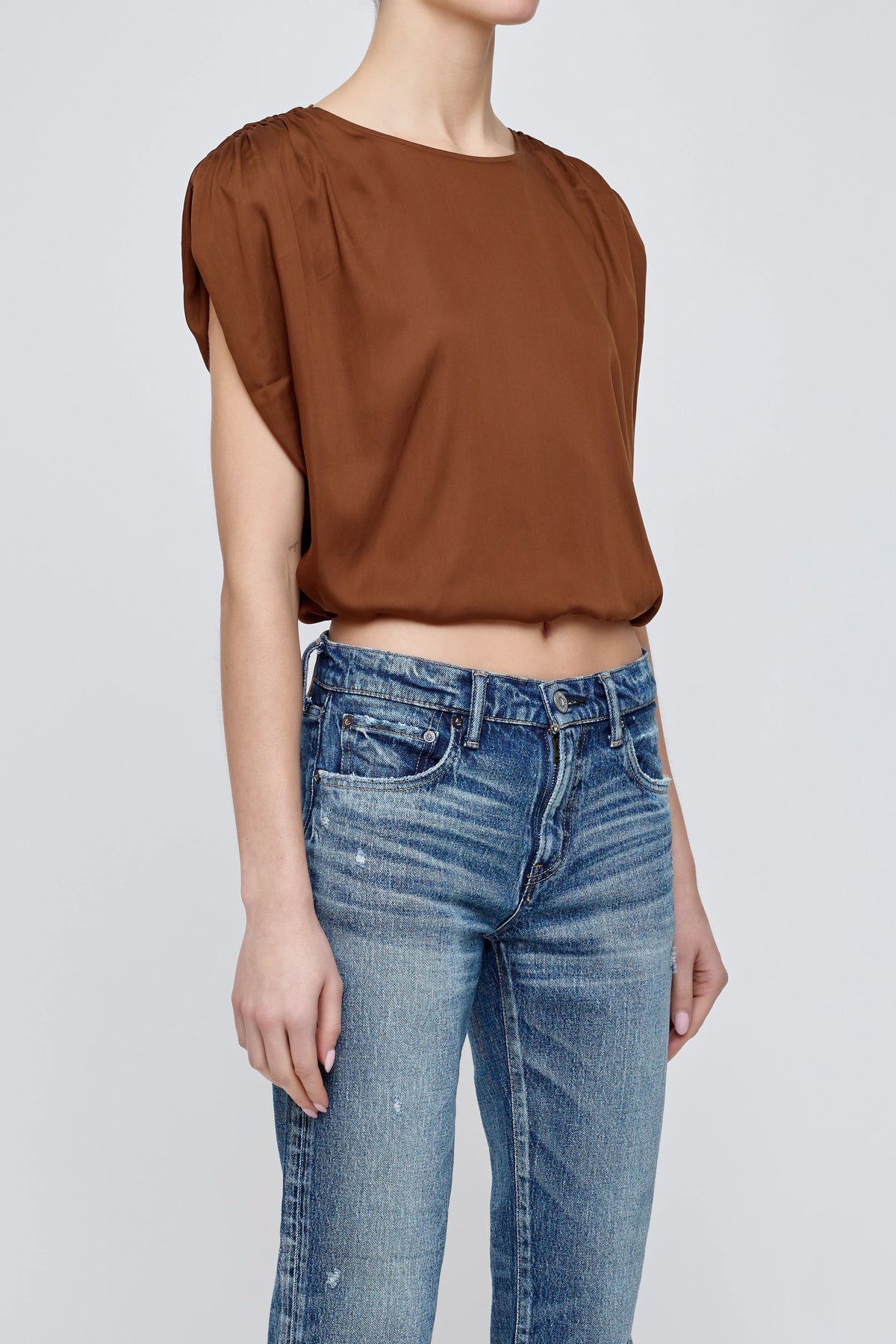 Moussy Vintage Satin Shell Cap Top
