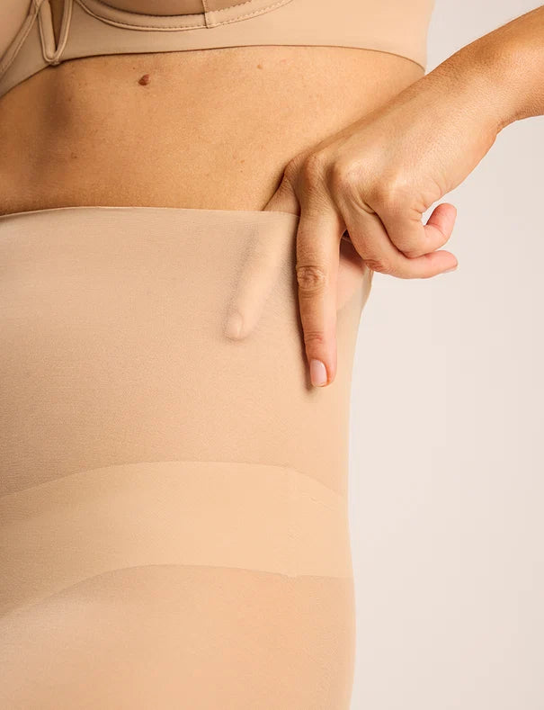 Commando Featherlight Control Short