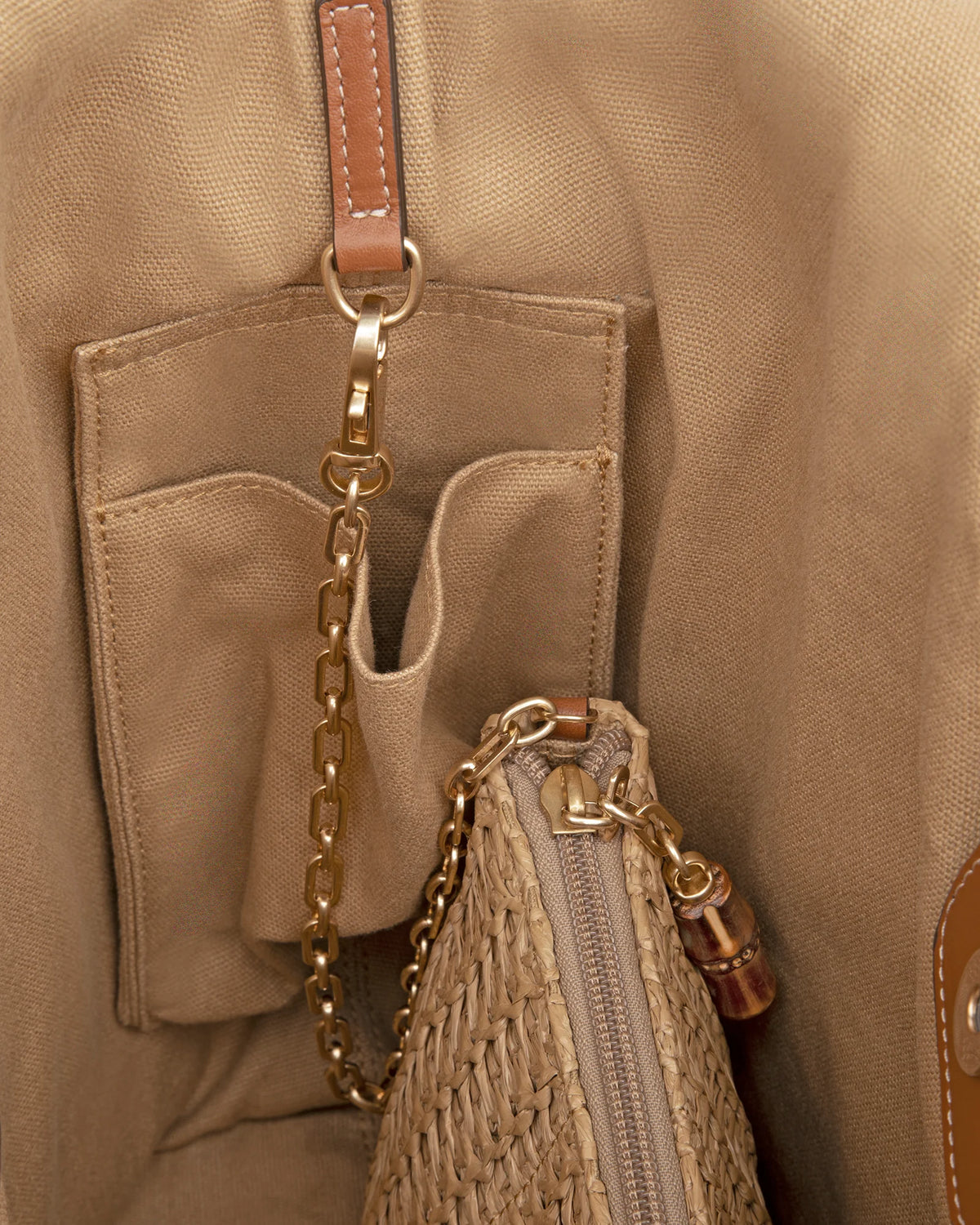 Eric Javits Mykonos Raffia Handbag - Natural