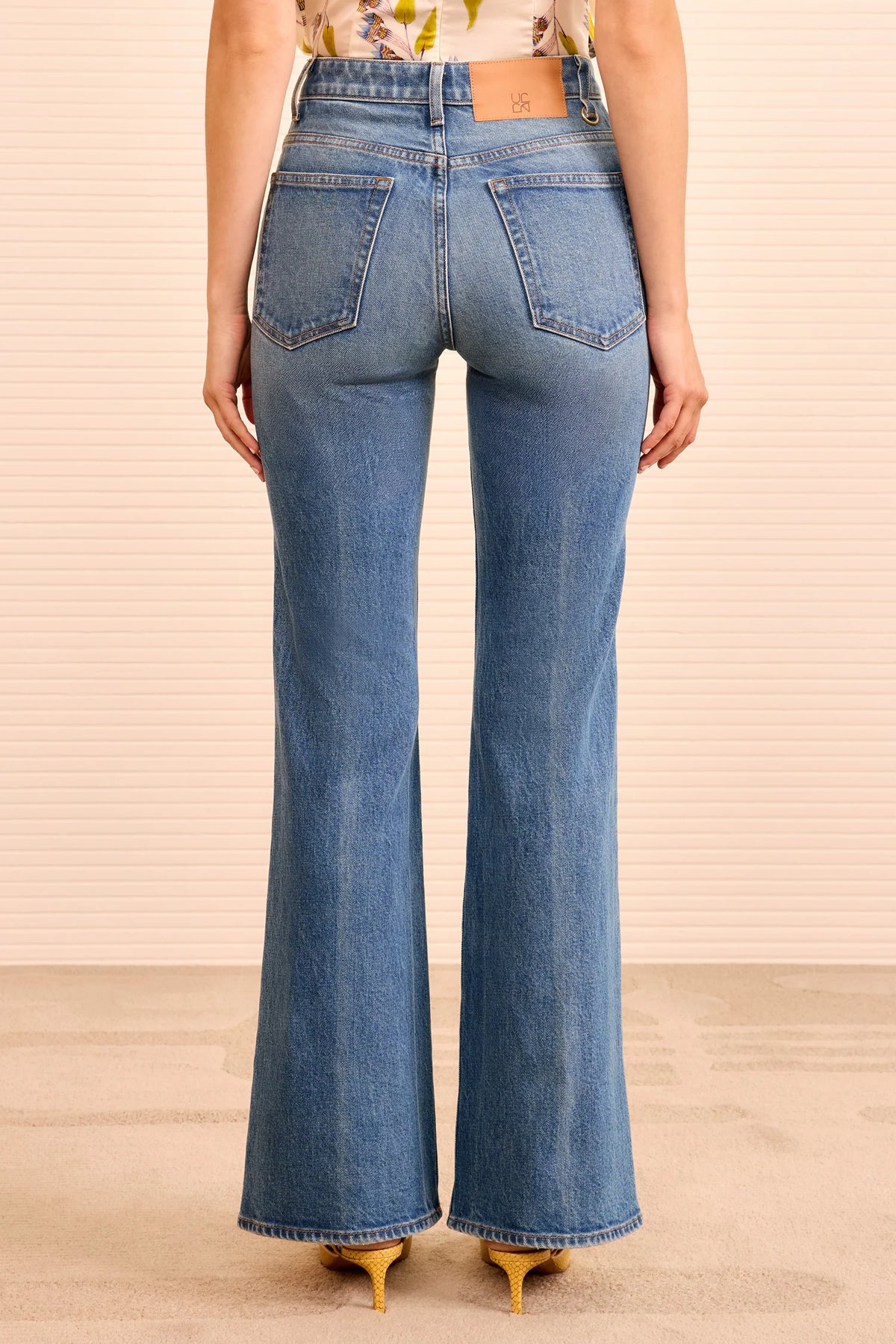 Ulla Johnson The Stretch Lou Kick Flare Jean - Danube