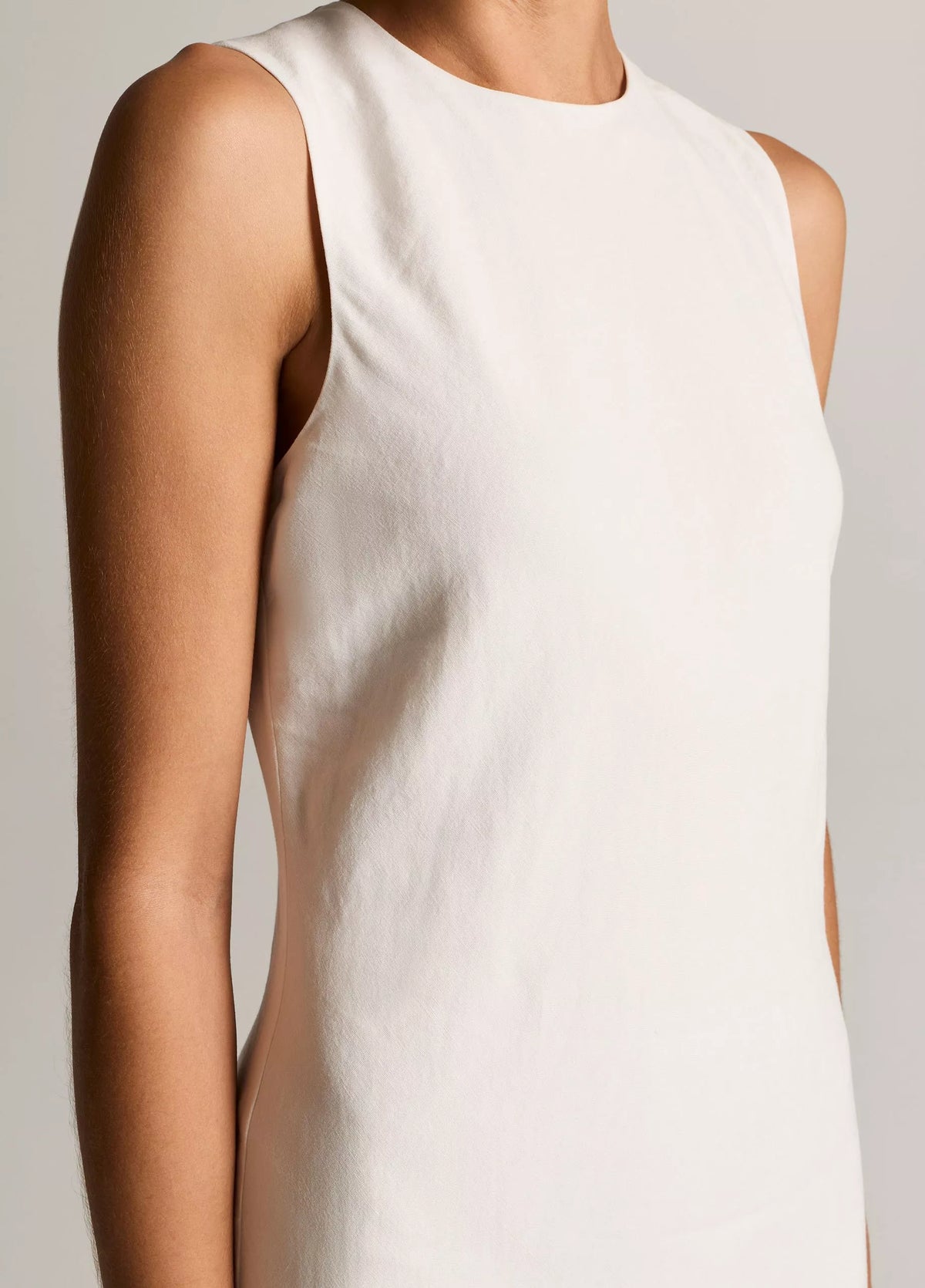 Vince Linen-Blend Bias-Cut Dress - White