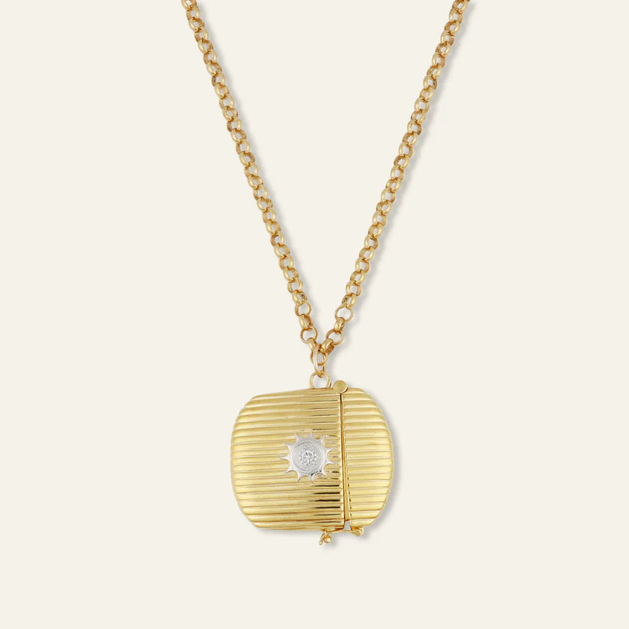 Hart Ribbed Vesta Case Necklace & Belcher Chain
