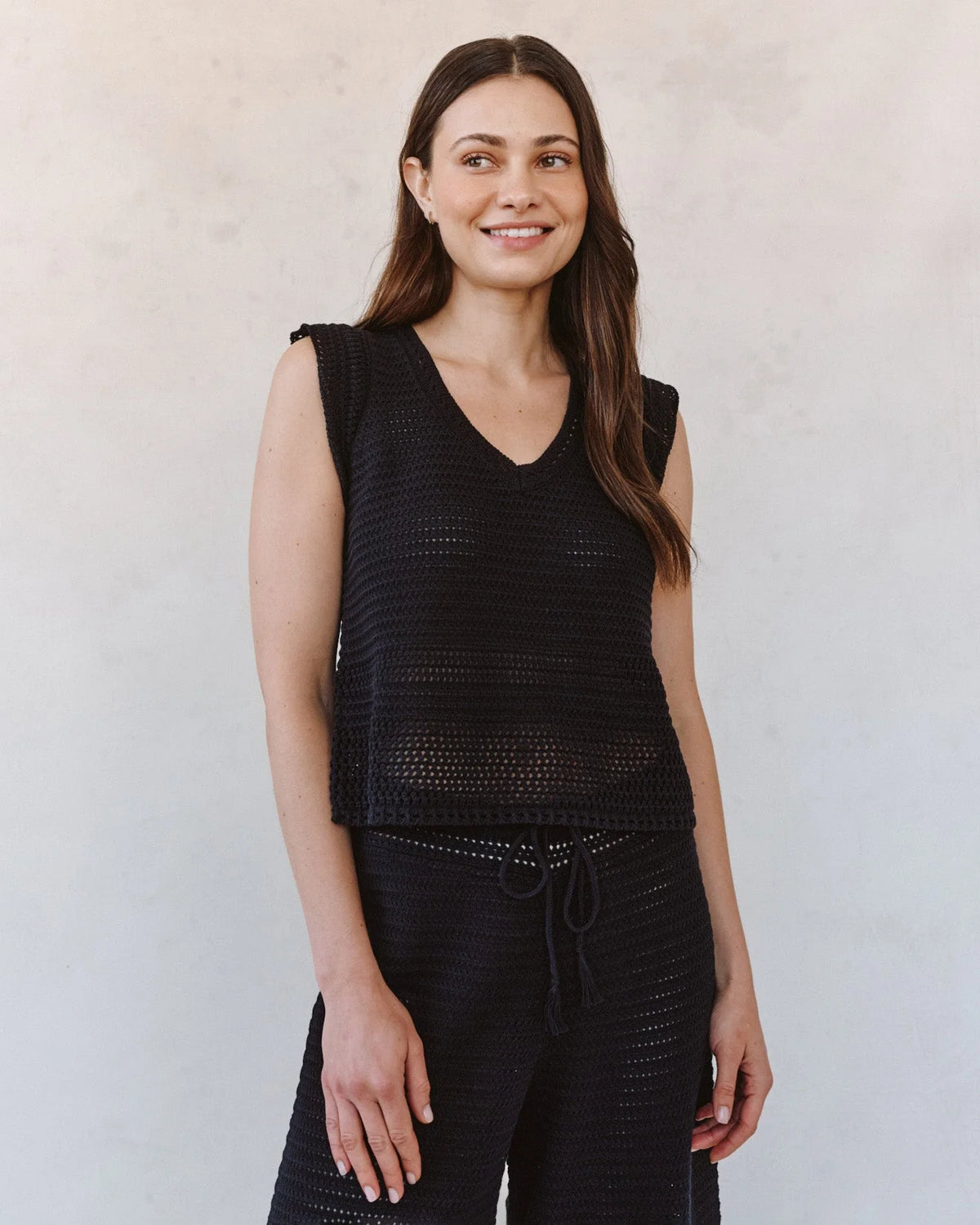 Bella Dahl V-Neck Crochet Top